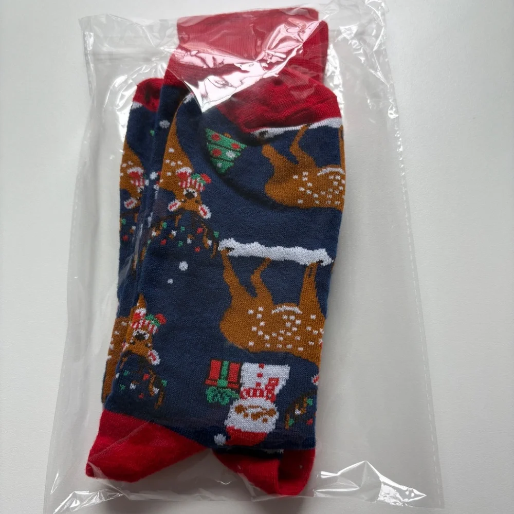 Christmas Winter Reindeers Crew Socks - NEW in Bag.